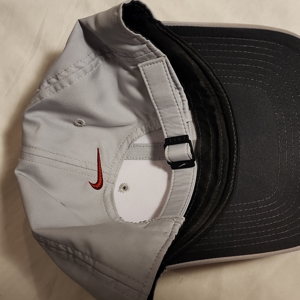 Arkansas Razorback Nike hat - Picture 2 of 3